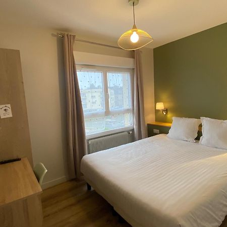 Hotel de Bretagne Fougères Esterno foto