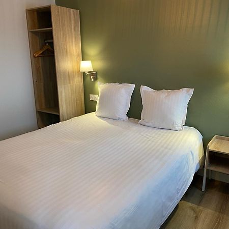 Hotel de Bretagne Fougères Esterno foto