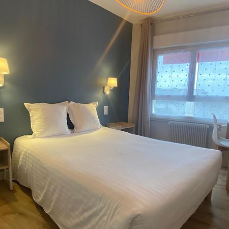 Hotel de Bretagne Fougères Esterno foto