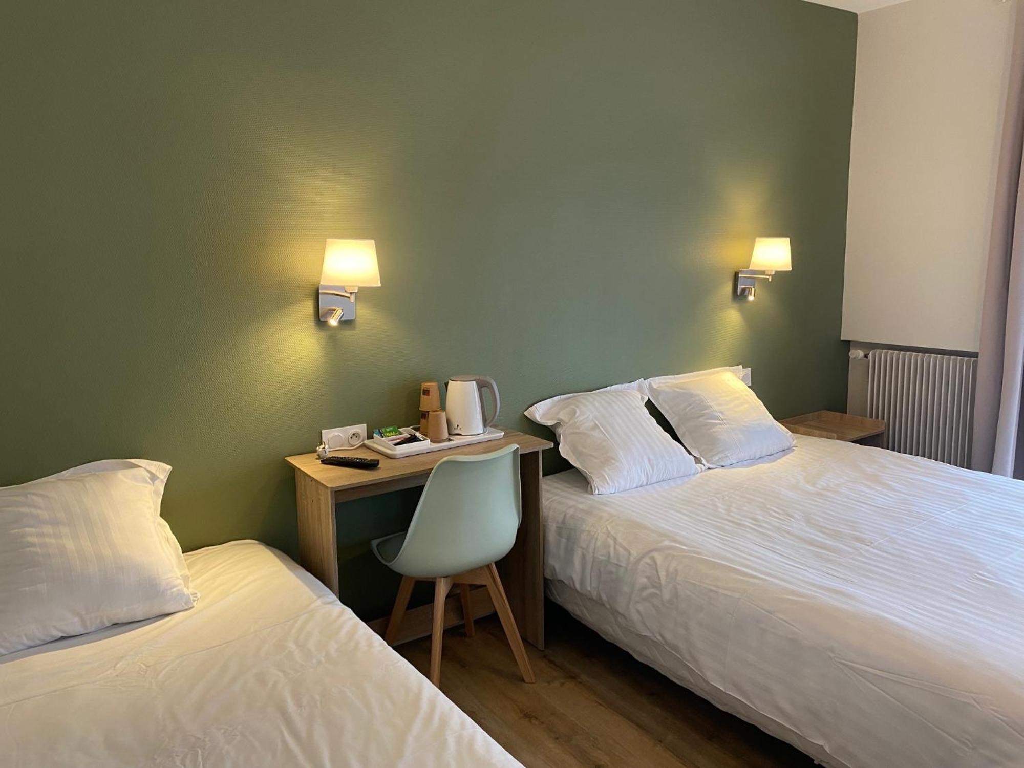 Hotel de Bretagne Fougères Esterno foto