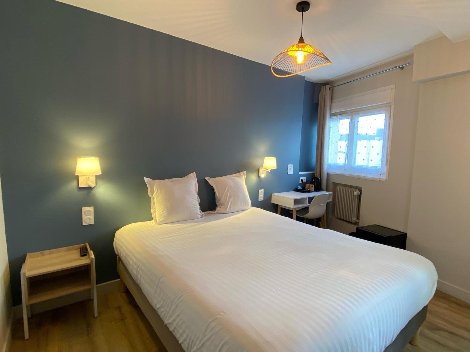 Hotel de Bretagne Fougères Esterno foto
