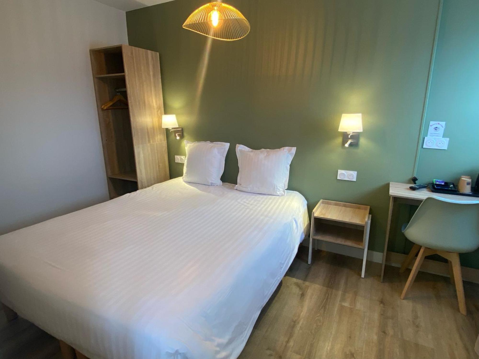 Hotel de Bretagne Fougères Esterno foto