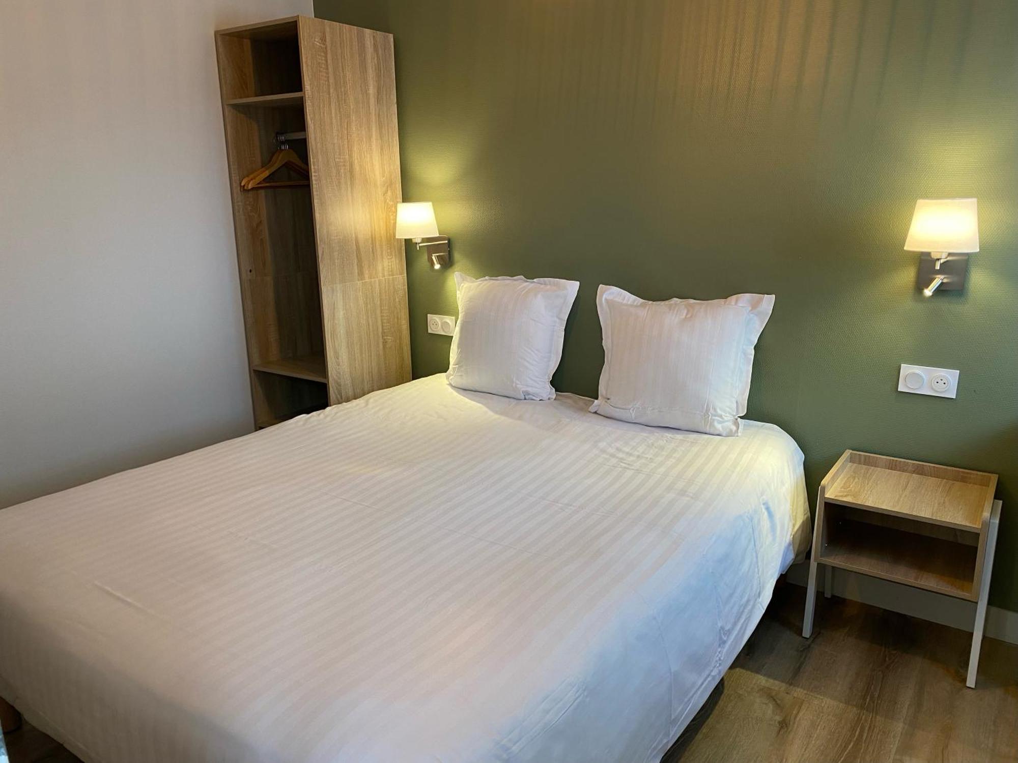 Hotel de Bretagne Fougères Esterno foto